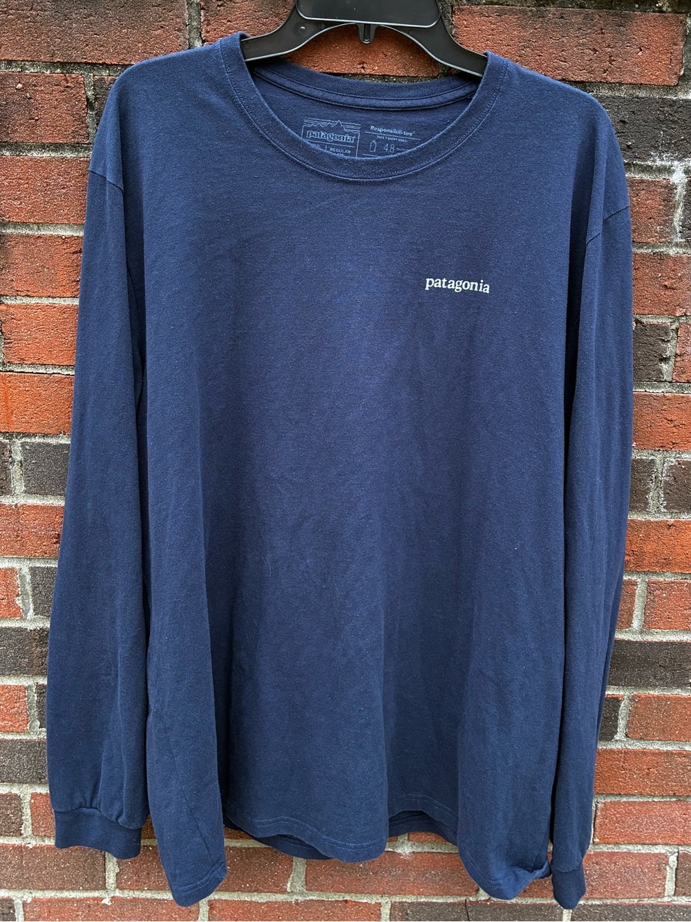 Patagonia Navy Long-Sleeve Crewneck Tee Mens XL